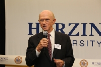 189A2832_tn.JPG